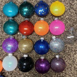 COPY - DIY Plastic Disc Glitter Ornaments